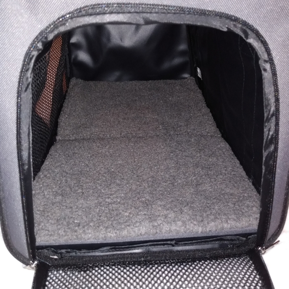 WDM Pet Carrier - Picture 5 of 7